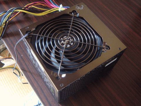 Huntkey AYAKAZE300 XPG�摜